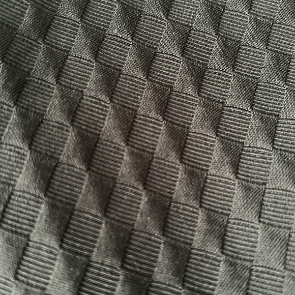 MAGGY LONDON Solid Black Textured Weave Fabric Pencil Skirt, Size 12, EUC. - Picture 8 of 8